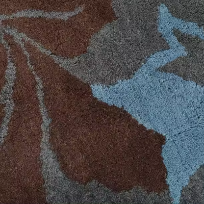 Gray Hand Tufted Rug With Petal Pattern